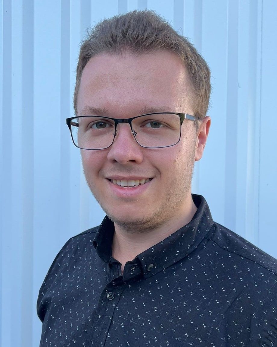 Porträt von Dominik Landau